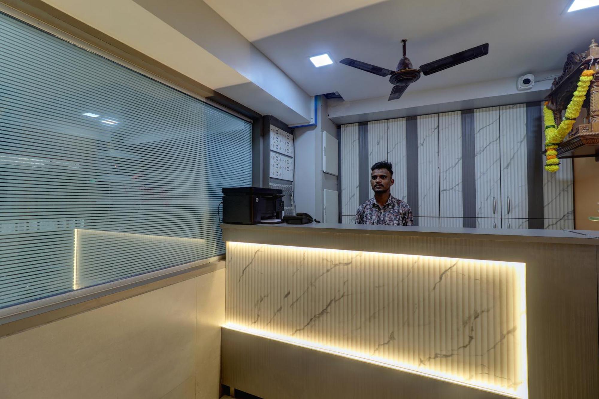 Sai Nidhi Residency Hotel Navi Mumbai Exterior photo
