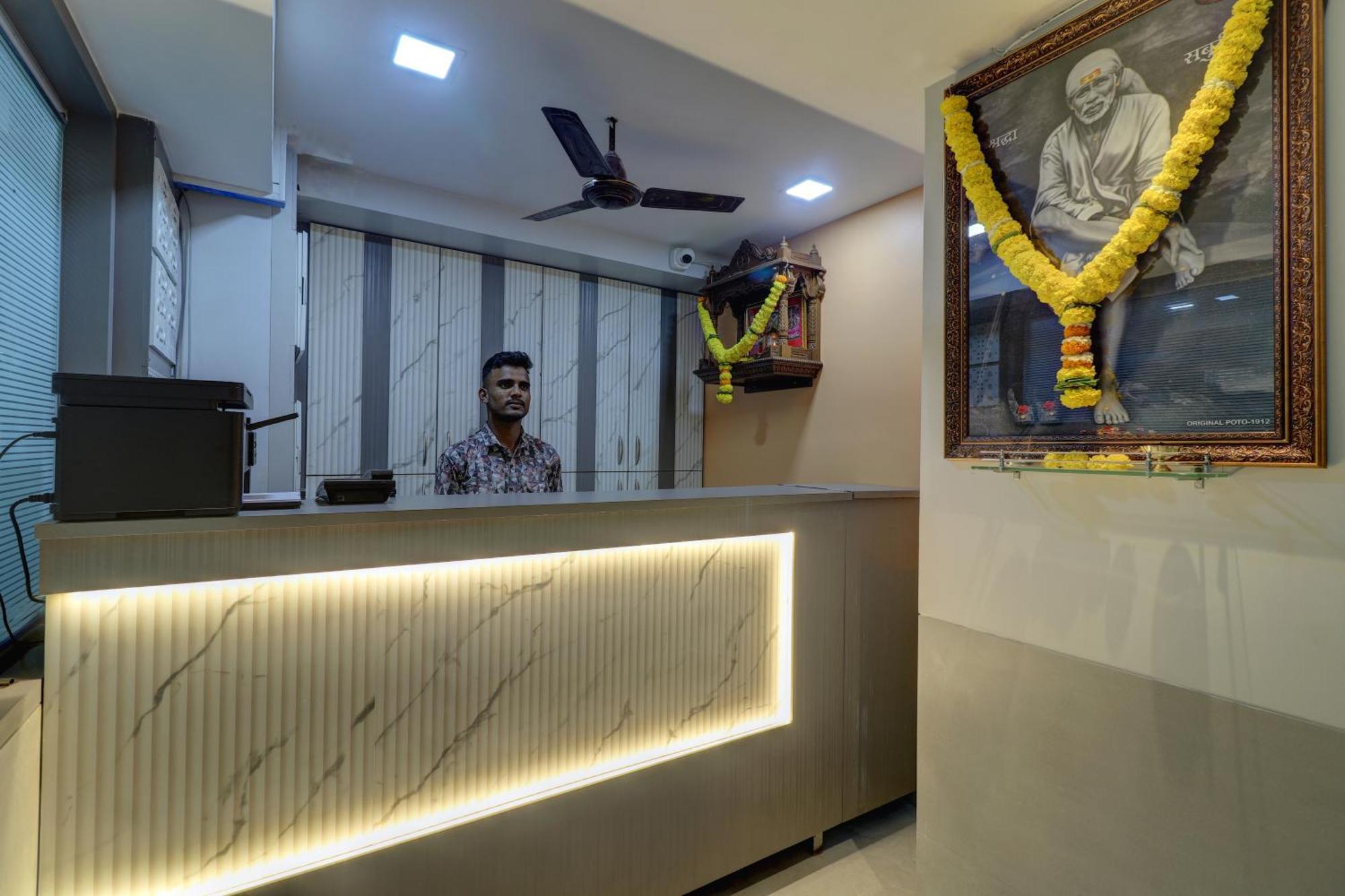 Sai Nidhi Residency Hotel Navi Mumbai Exterior photo