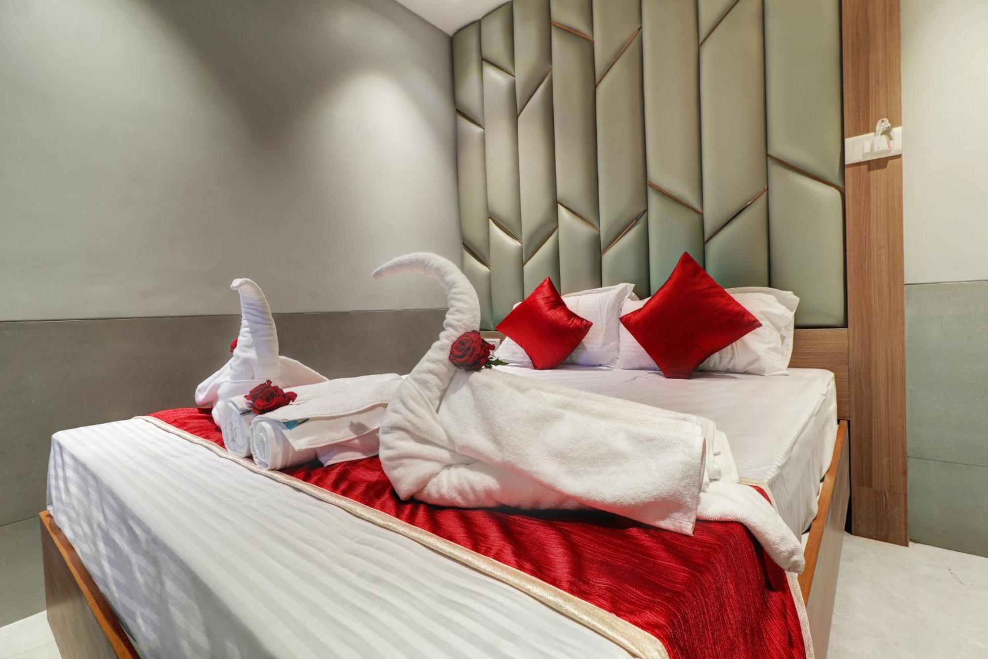 Sai Nidhi Residency Hotel Navi Mumbai Exterior photo