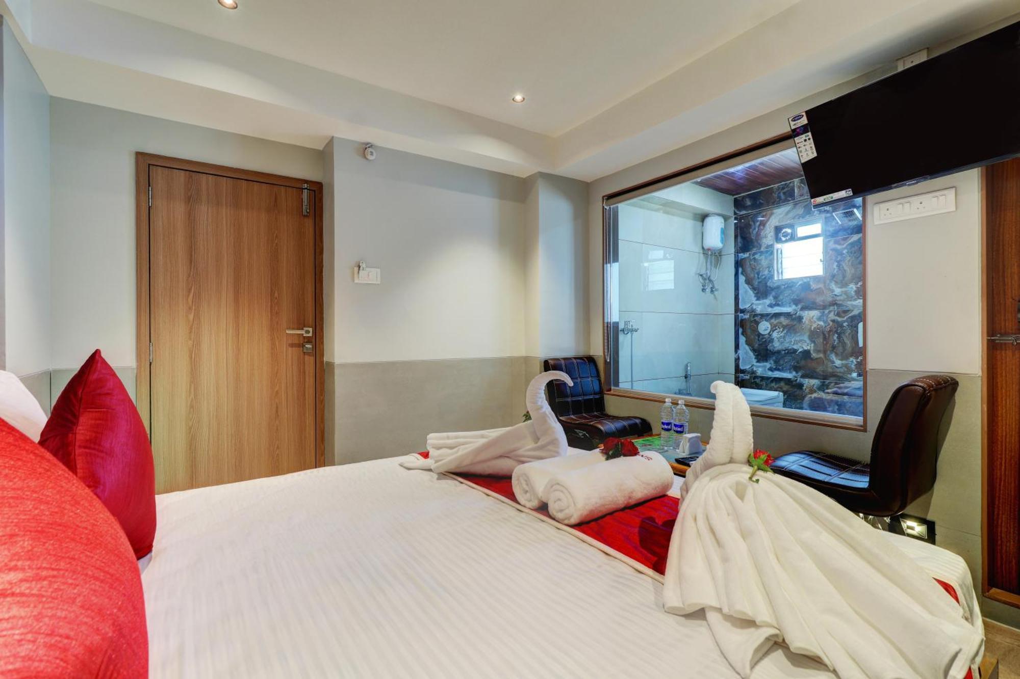 Sai Nidhi Residency Hotel Navi Mumbai Exterior photo