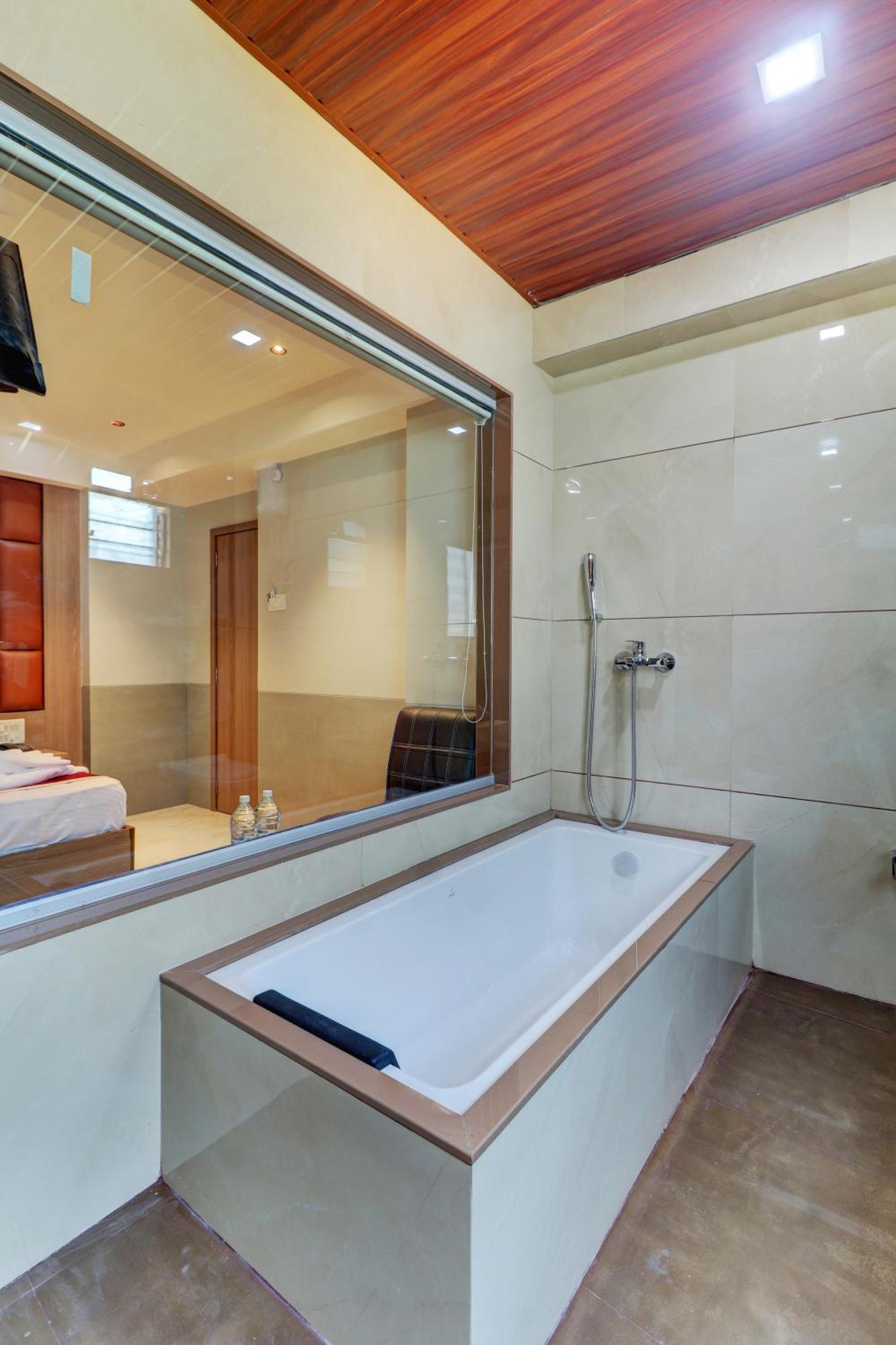 Sai Nidhi Residency Hotel Navi Mumbai Exterior photo