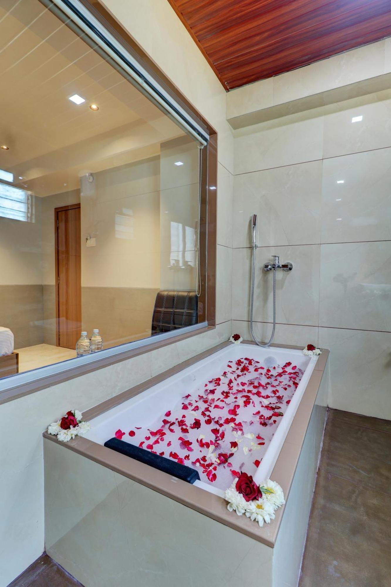 Sai Nidhi Residency Hotel Navi Mumbai Exterior photo