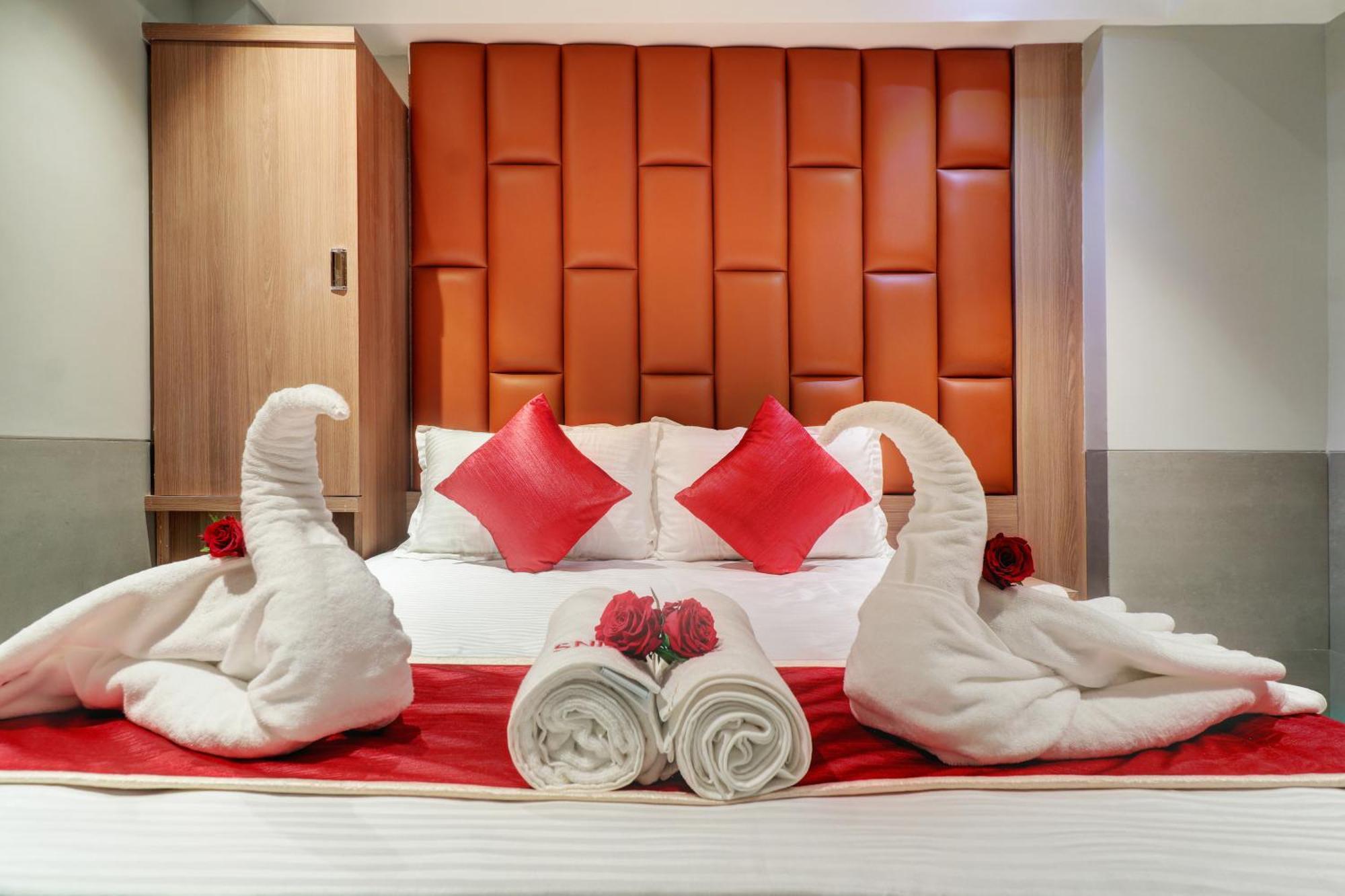 Sai Nidhi Residency Hotel Navi Mumbai Exterior photo